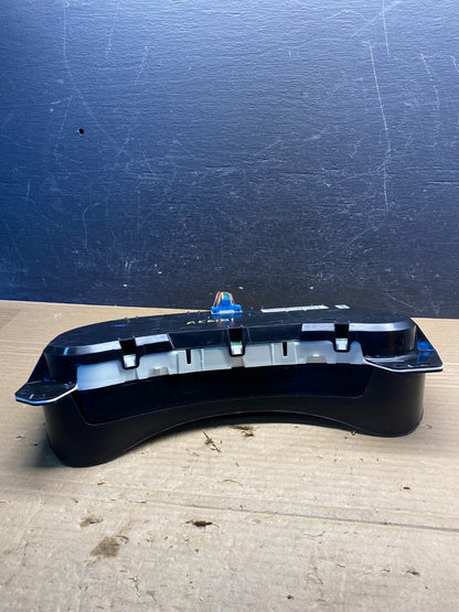 2003 to 2006 Chevrolet Silverado Speedometer Instrument Cluster ae6181 DG4