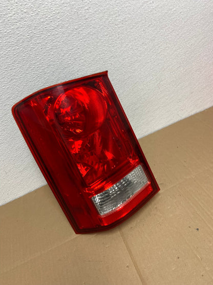 2009 to 2015 Honda Pilot Left Driver Lh Side Tail light Oem AB8050 LK2