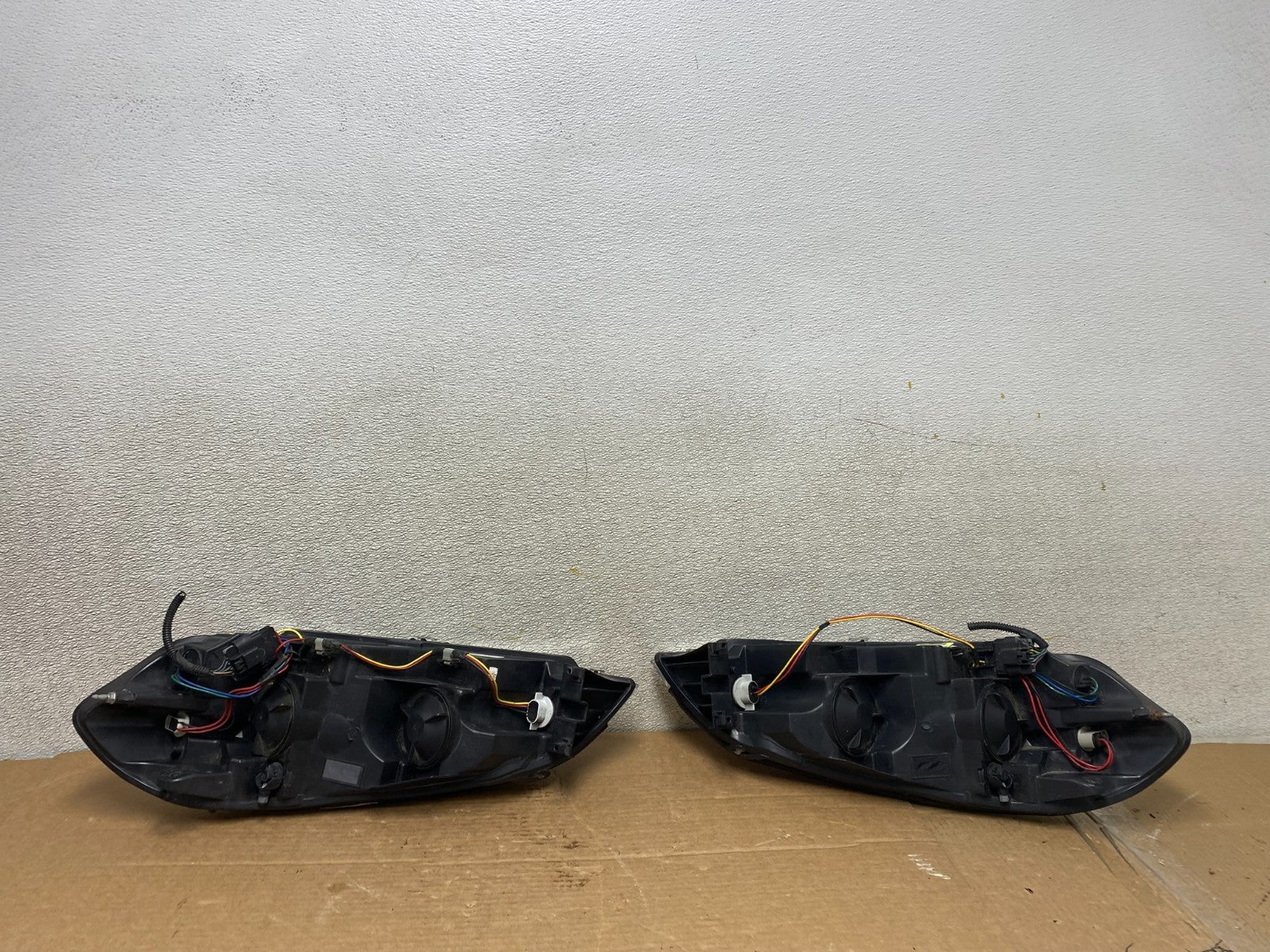 2006 - 2013 Chevrolet Impala Left+Right Set Headlights Halogen Z1395 DW5