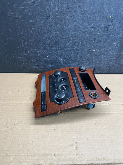 2005 to 2007 Jeep Commander Grand Cherokee A/C Climate Control Bezel ag0156 DG1