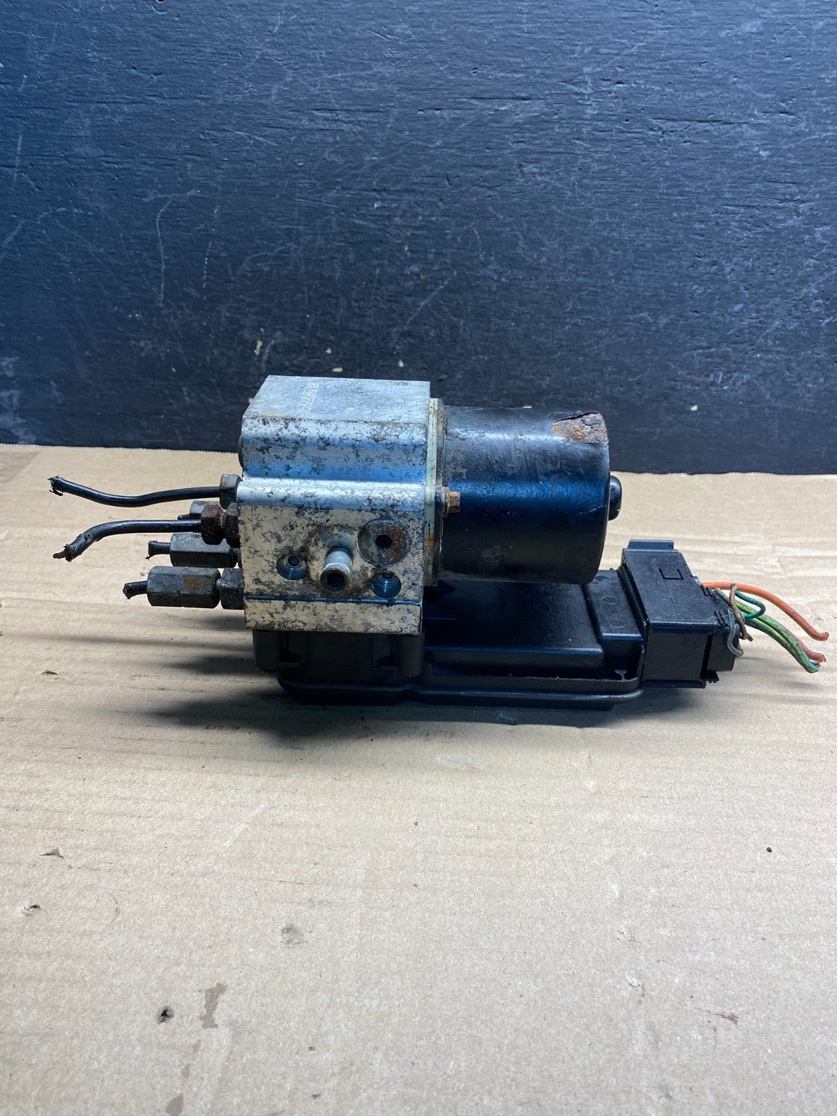 2006 2007 Ford E250 E350 Econoline Anti-Lock ABS Antilock Brake Pump af0021 DG4