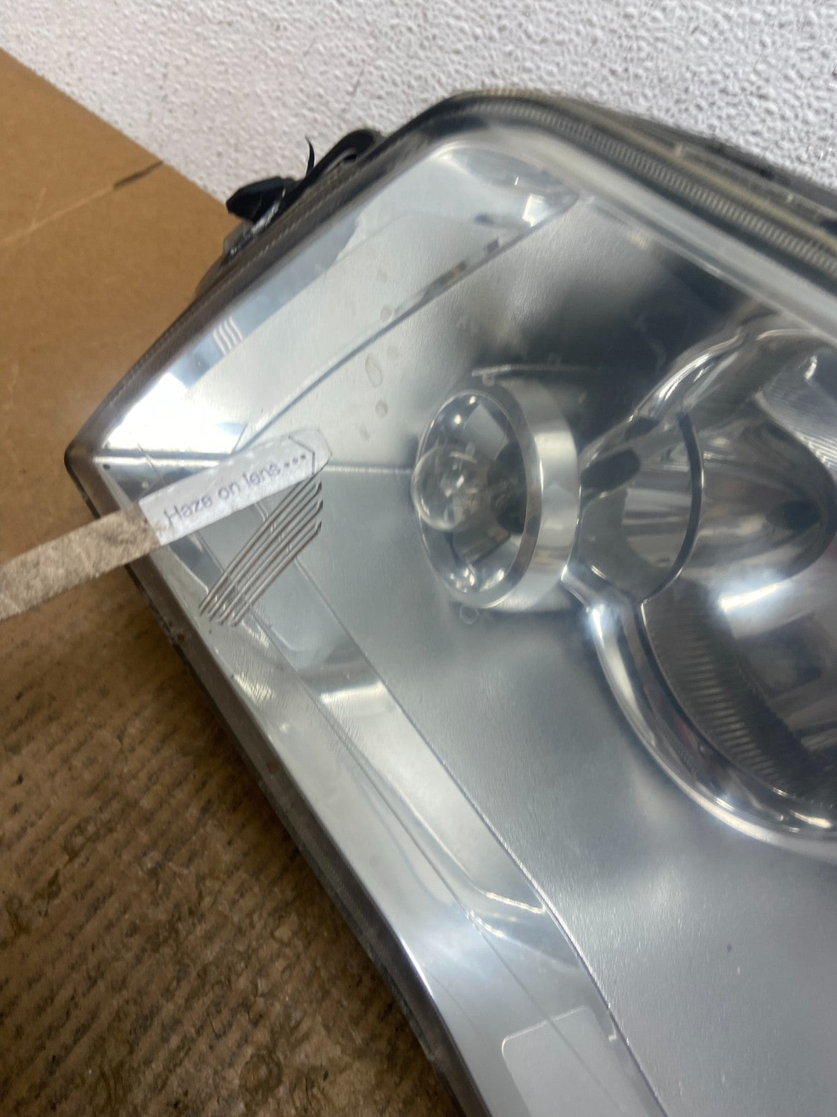 2008 to 2016 Chrysler Town and Country Left Driver Lh Side Headlight AE2838 DW4