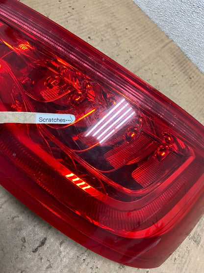 2010 - 2015 Audi Q7 Right Passenger Side Tail Light AA7022 LK3