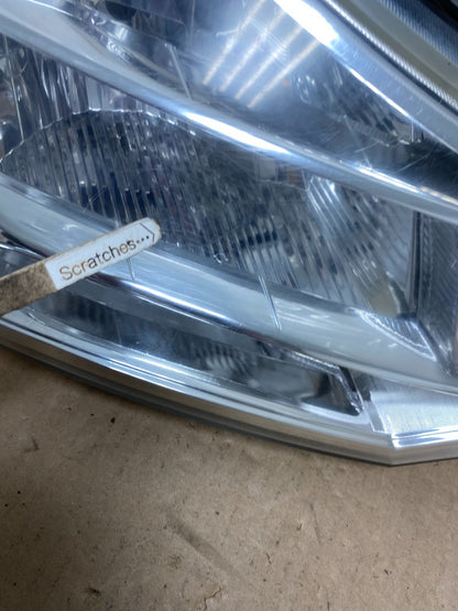 2008 2009 2010 2011 Ford Focus Left+Right Headlights Halogen AG4655 DW3