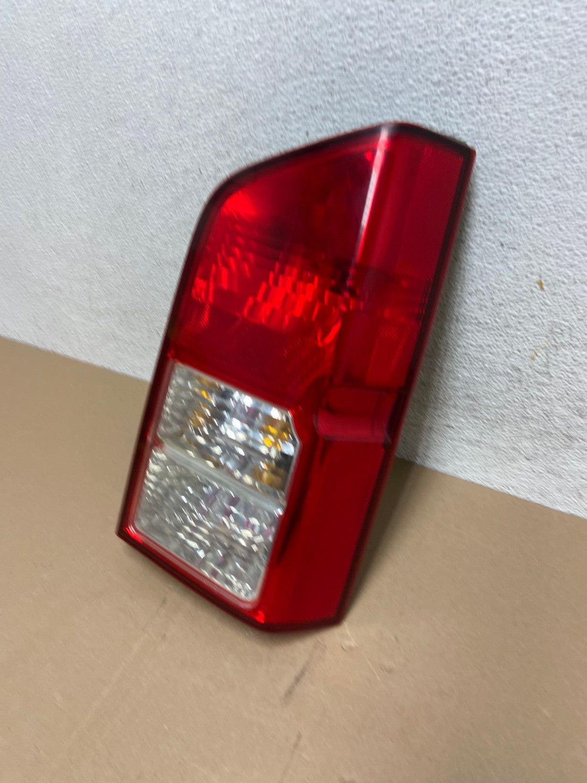 2005 to 2012 Nissan Pathfinder Right Passenger RH Side Tail Light AE7146 LK1