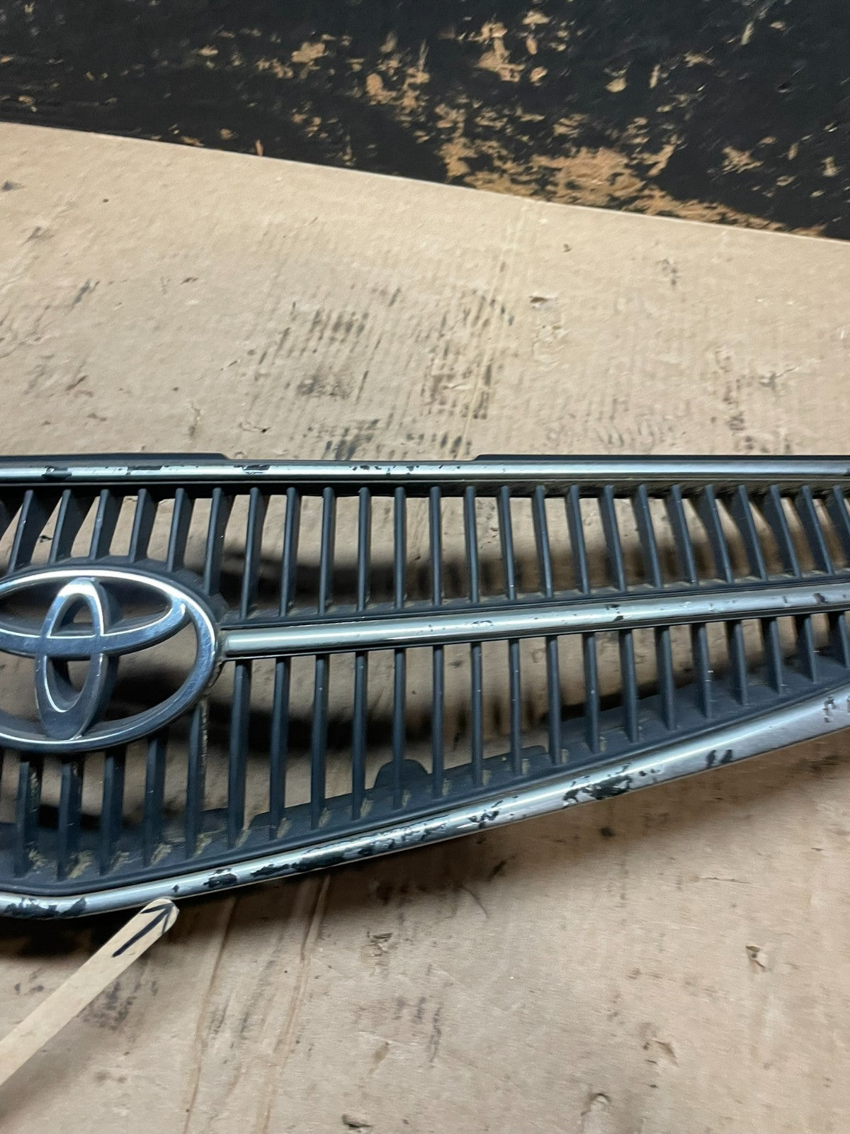 1999 2000 2001 Toyota Solara Front Upper Grill Grille OEM Z5981 DG5