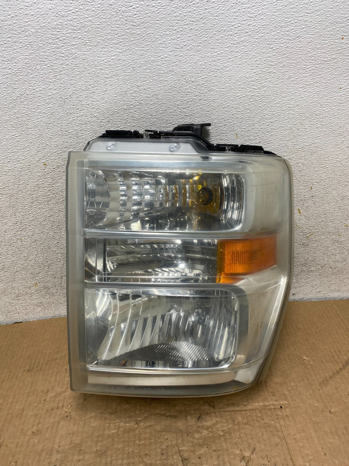 2008-2014 Ford Econoline E150 E250 E350 Left Driver LH Headlight AI8200 DW0