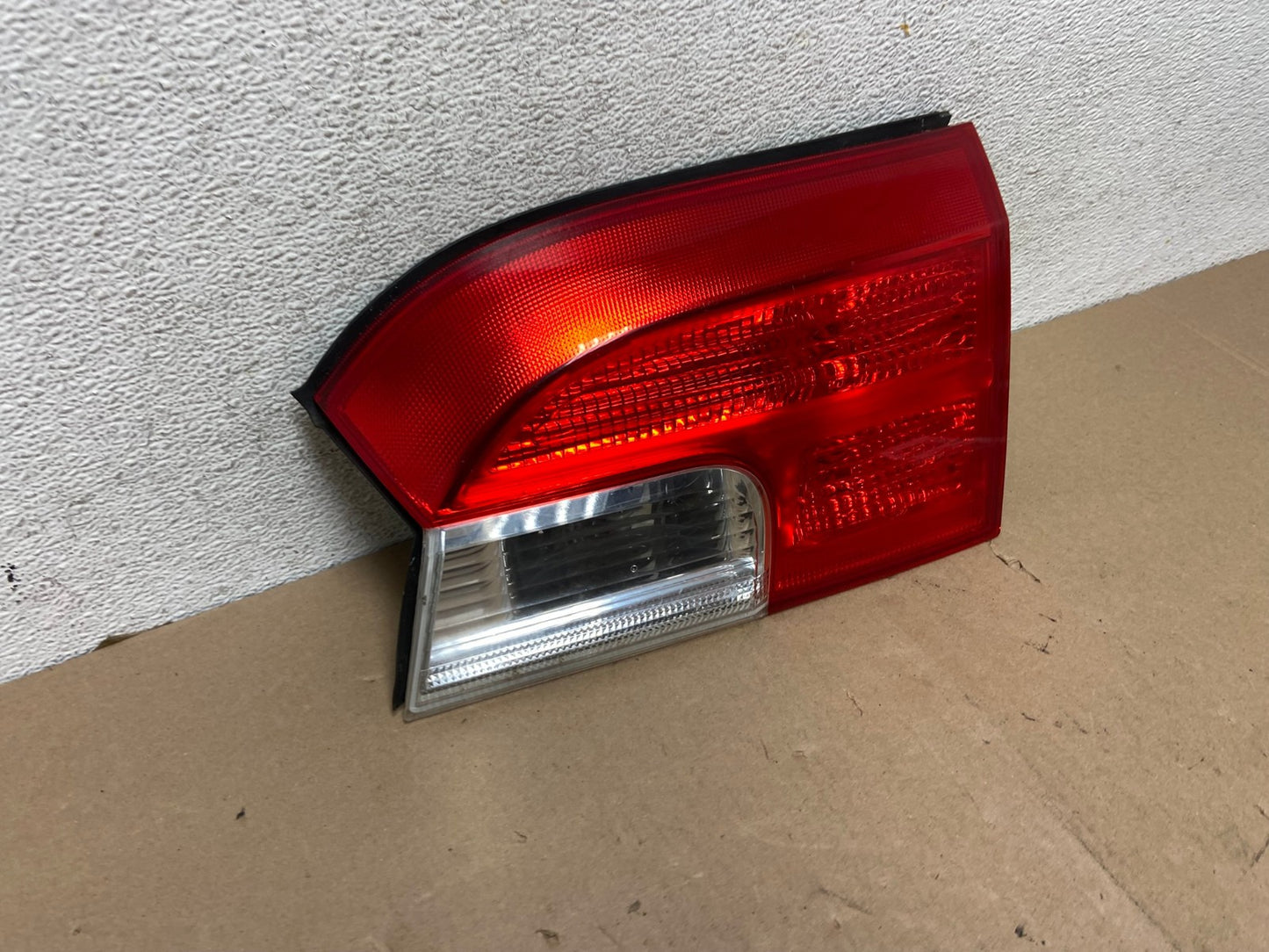 2010 - 2017 GMC Terrain Tail Light Inner Right Passenger Rh AG4574 LK2