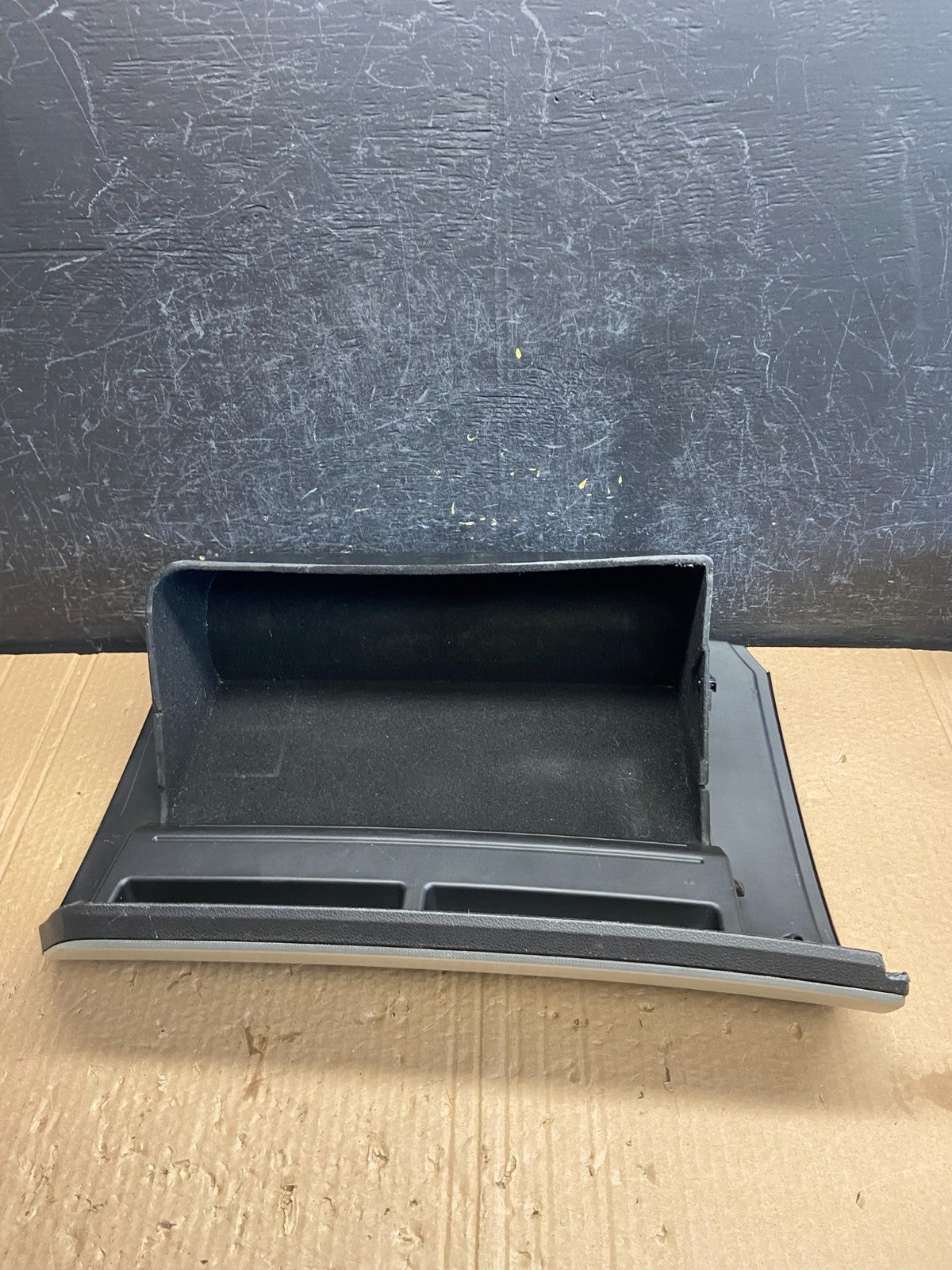 2011 to 2019 Ford Explorer Front Right Passenger Storage Glove Box AF6386 DG7