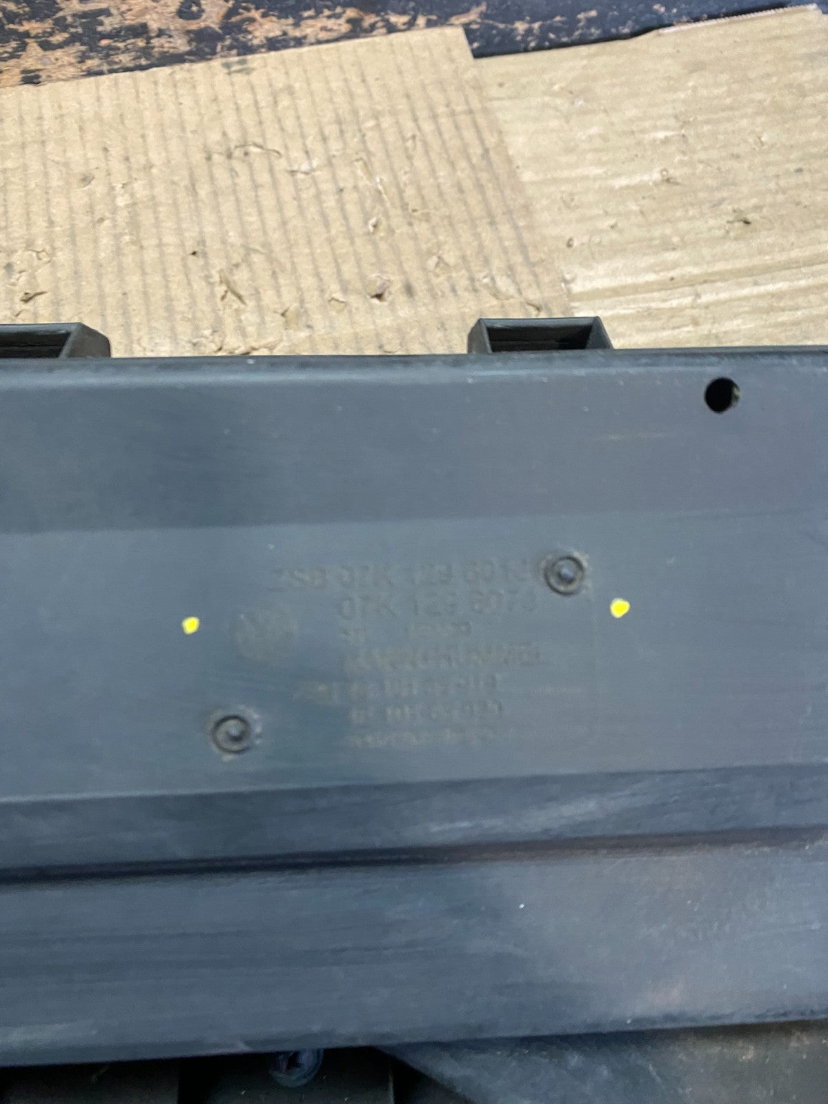 2005 - 2008 Volkswagen Jetta Beetle 2.5L Passat Engine Cover 07k129601G W6268 DG8