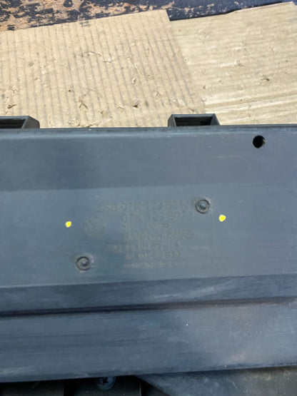2005 - 2008 Volkswagen Jetta Beetle 2.5L Passat Engine Cover 07k129601G W6268 DG8