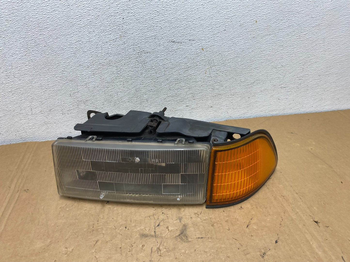1989 to 1995 Plymouth Acclaim Left Side Headlights AD32420