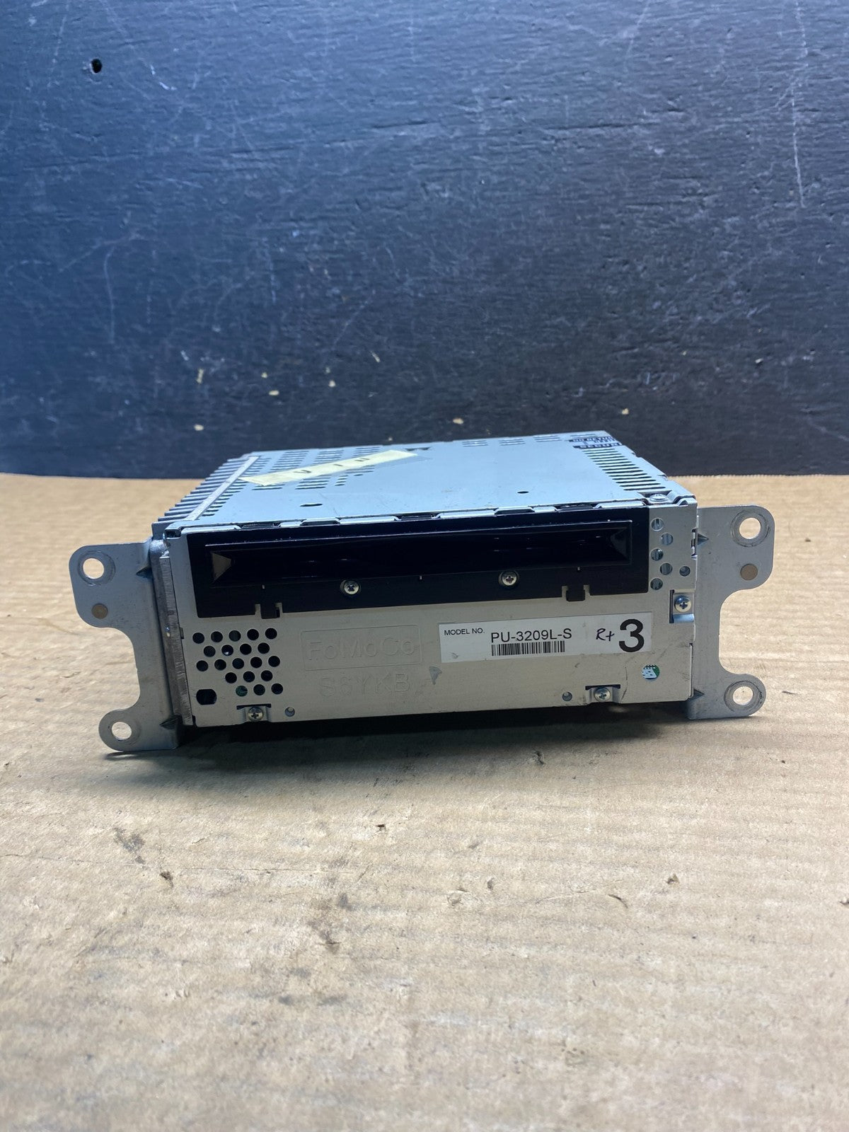 2011 to 2014 Lincoln Mkx Edge Audio Radio Receiver AM-FM MP3 CD Player af7846 DG0