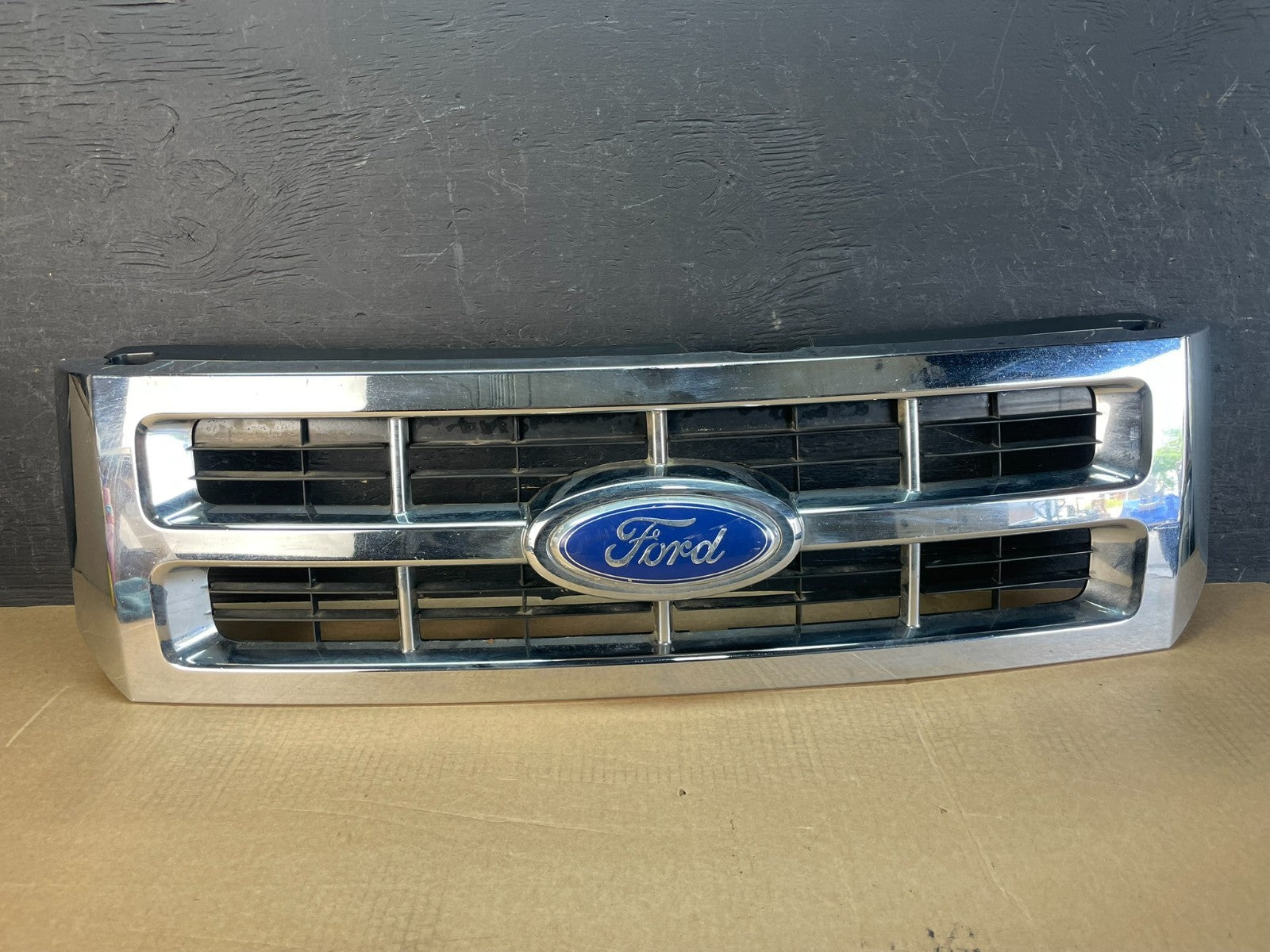 2008 to 2012 Ford Escape Front Upper Grill Grille Aftermarket AF5200 DG0