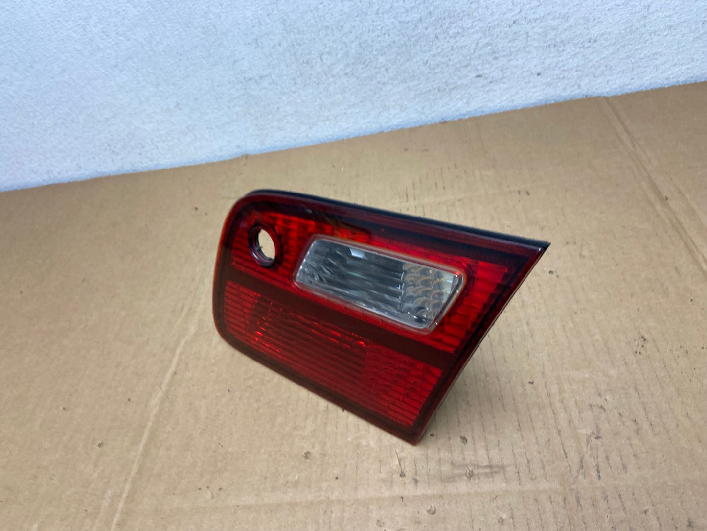 1998-1999 Toyota Avalon Right Passenger RH Side Inner Tail Light AC7516 LK1
