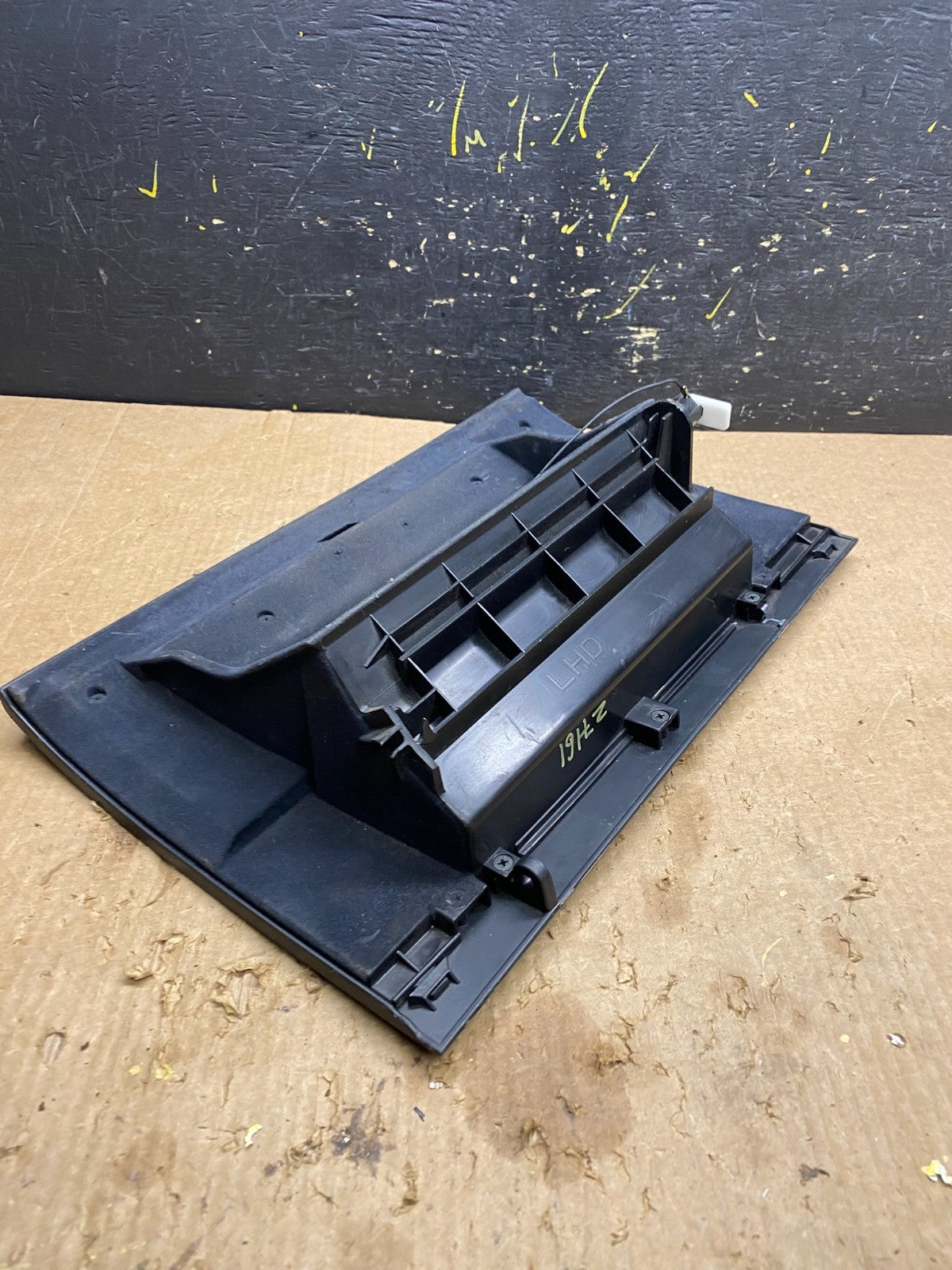 2006 to 2007 Infiniti G35 Glove Box Z71615