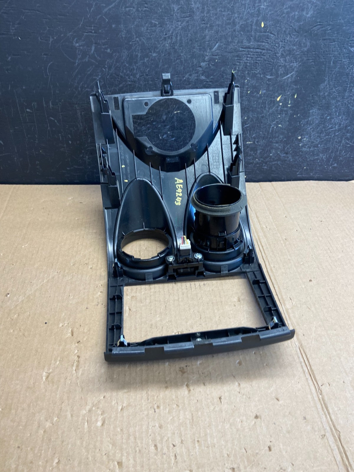 2011 2012 2013 Nissan Rogue Dash Upper Center Radio Bezel Trim AE4243 DG4