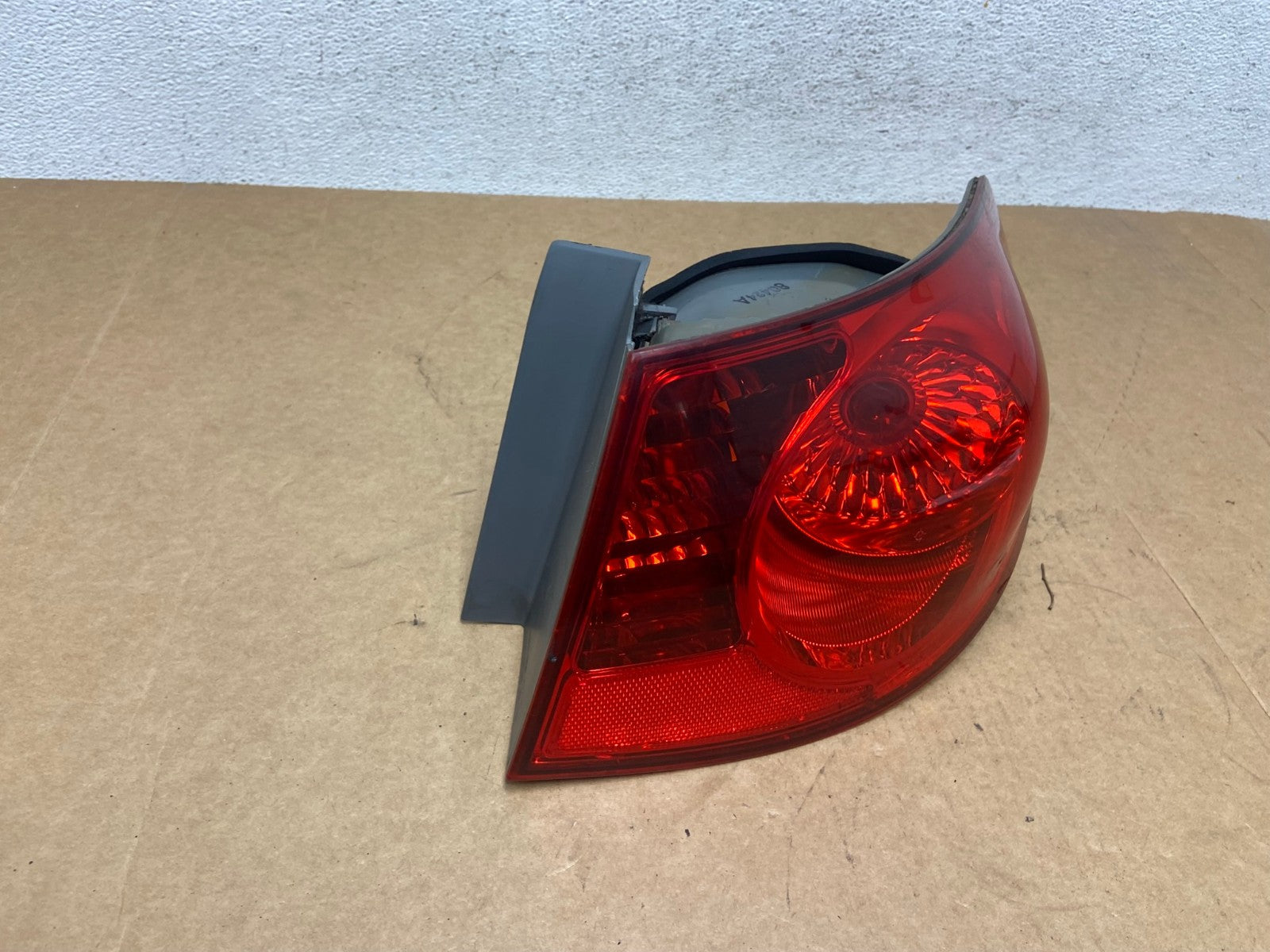 2007 to 2010 Hyundai Elantra Sedan Right Passenger Side Tail Light AE2958 LK2