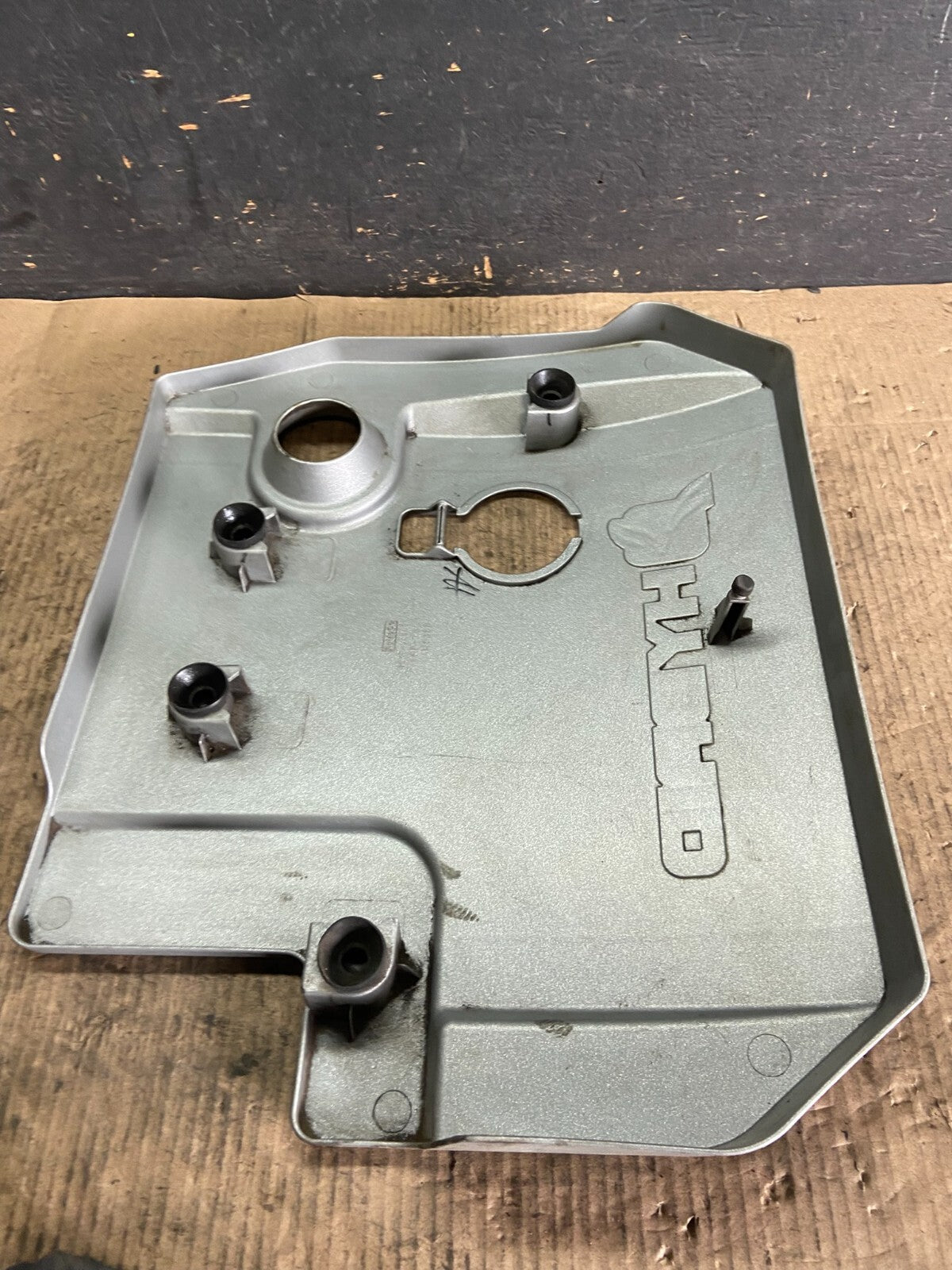 2005 to 2008 Ford Escape Hybrid Engine Motor Cover Oem O1044 DG6