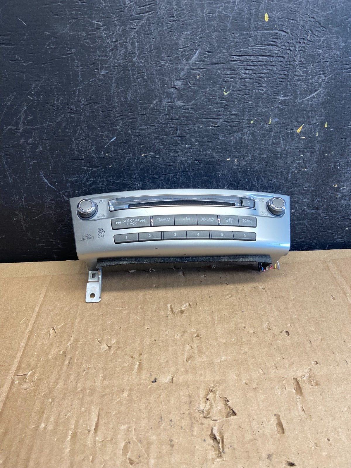 2011 2012 2013 Infiniti M37 Radio Control Face Plate Unit CD Player ad2244 DG0