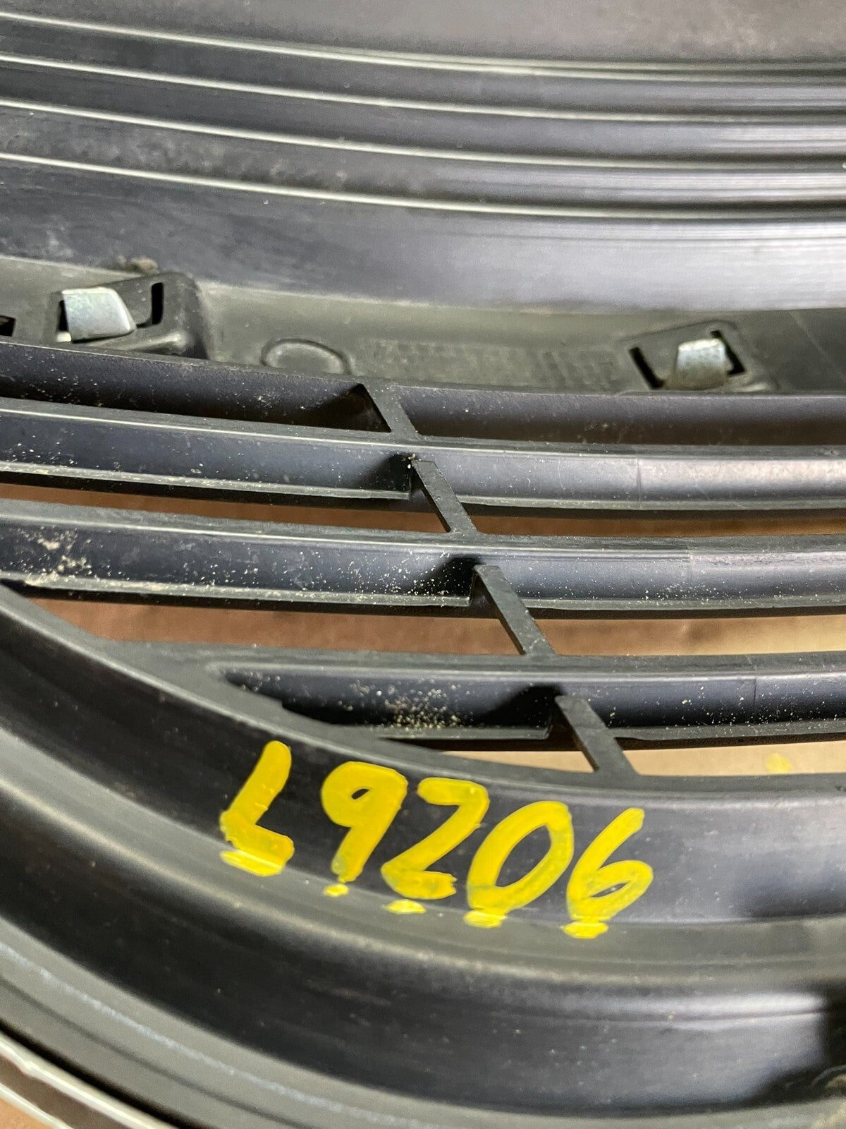 2009 to 2010 Dodge Journey Chrome Front Upper Grill Grille L9206 DG OEM8