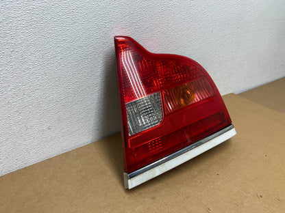 2004 - 2006 Volvo S80 Right Passenger RH Side Tail Light AC1721 DG2