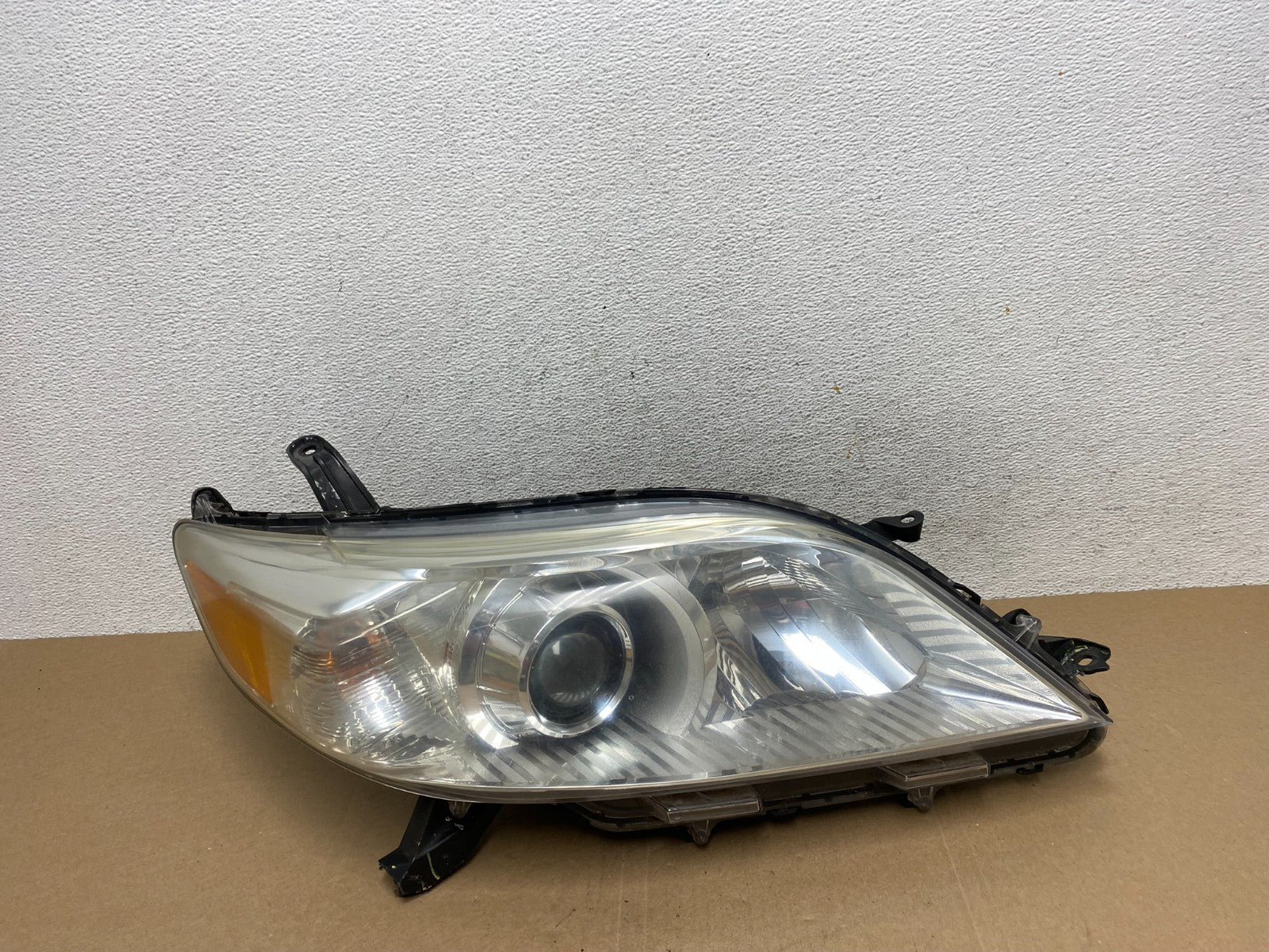 2011-2014 Toyota Sienna Right Passenger RH Halogen Headlight AE4851 DW0
