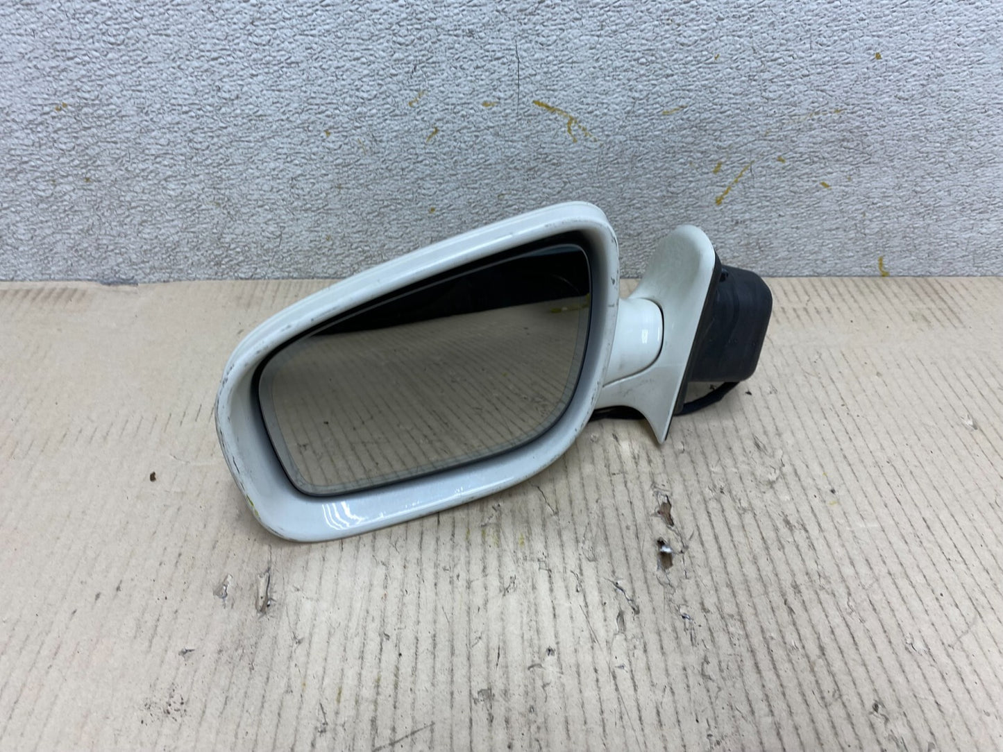 2007-2009 Mercedes E-Class  Left Driver Lh Side Door Mirror Turn Signal O2834 DG8
