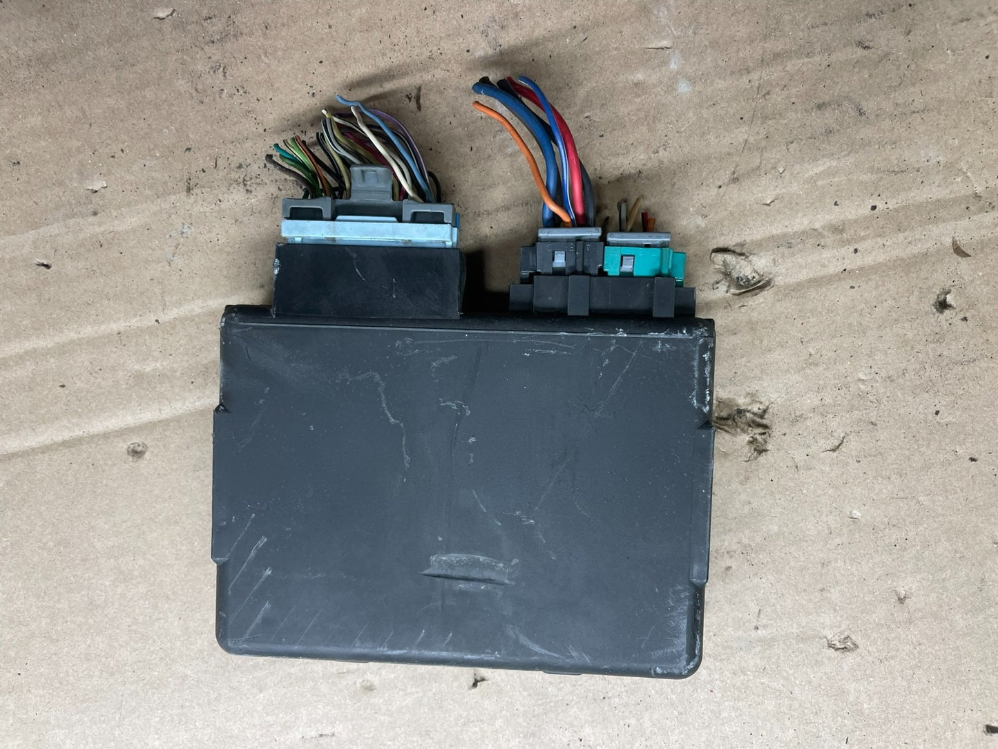 1996 Chevrolet Camaro Body Control BCM Module OEM p7563 DG1