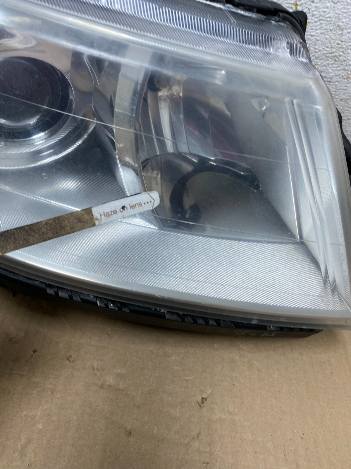 2008 - 2014 Subaru Tribeca Right Passenger Side Halogen Headlight AI1187 DW5