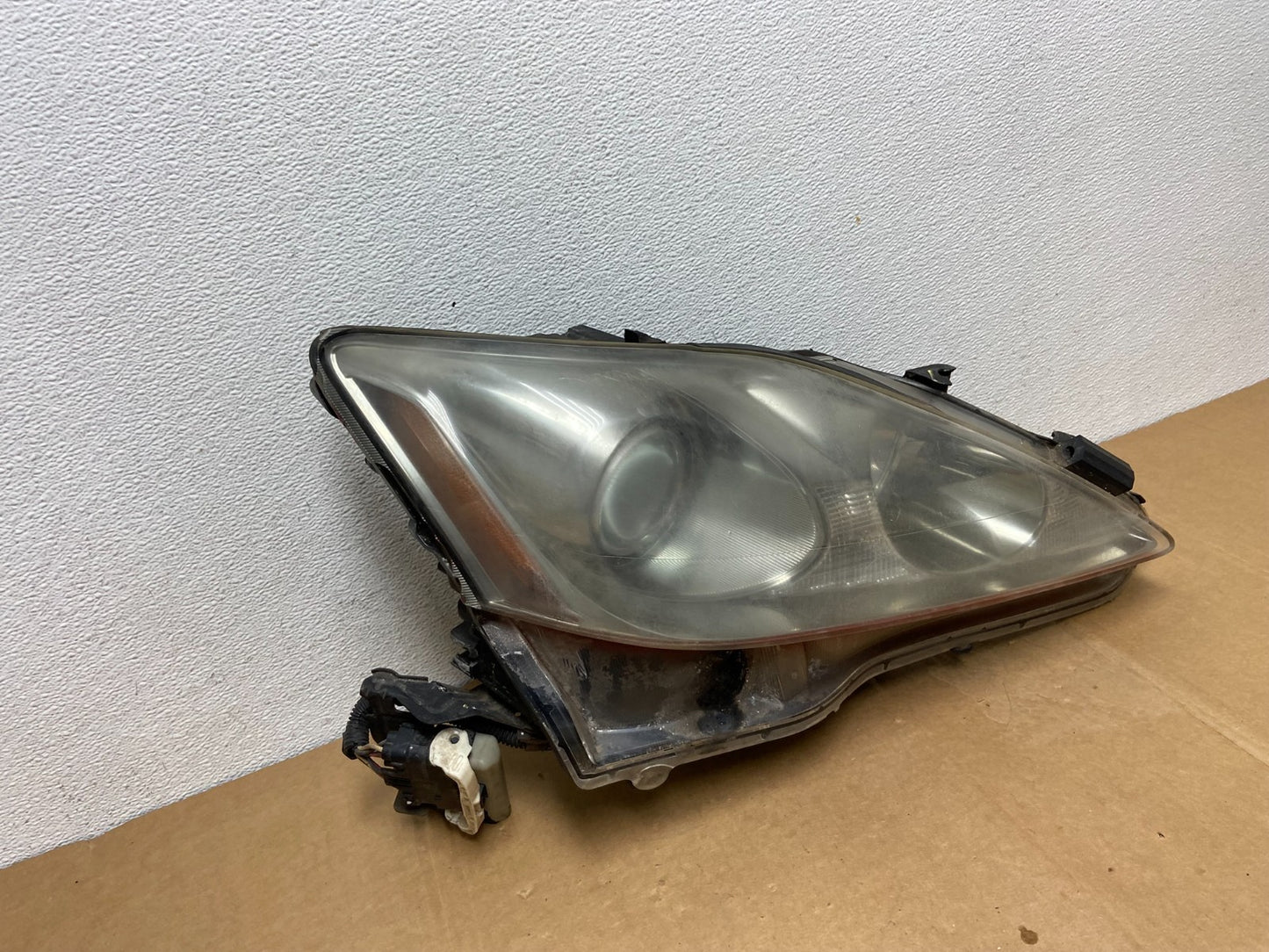 2006 - 2010 Lexus IS250 Right Passenger RH Side Halogen Headlight AC8378 DG2