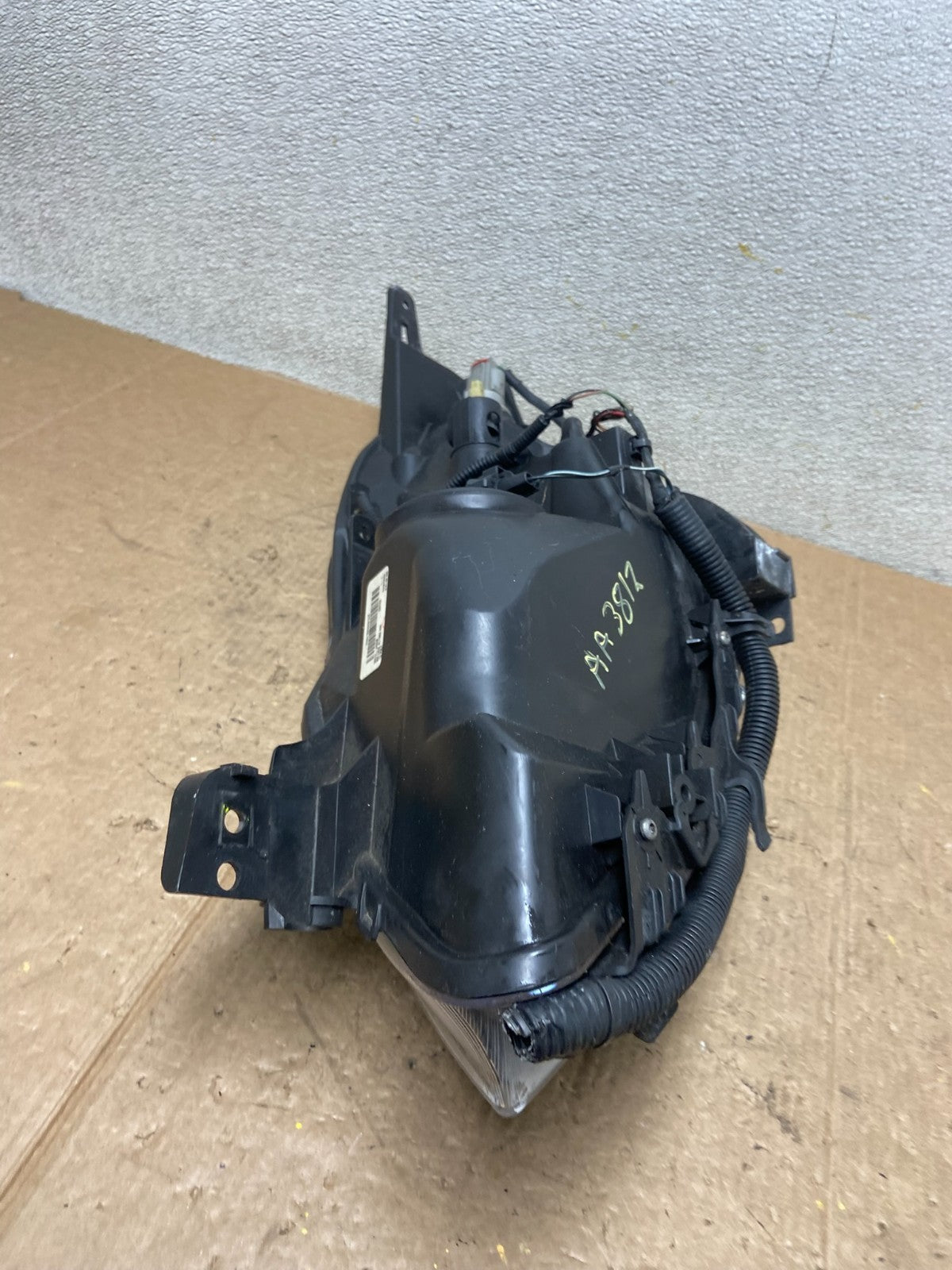 Sedan 2007 to 2009 Nissan Altima Right Passenger Halogen Headlight Oem AA3812 DW8