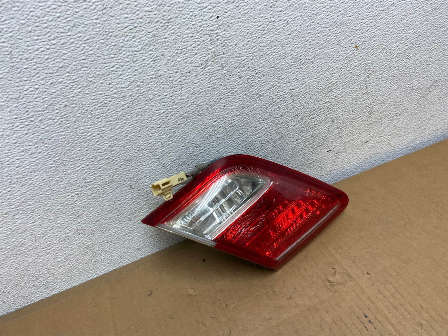 2007 2008 2009 Toyota Camry Left Driver Tail Light Trunk Lid Inner AD0847 LK2
