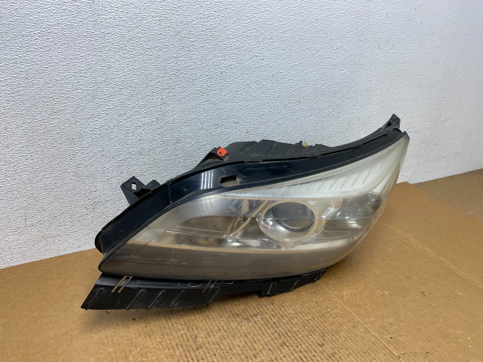 2013 2014 2015 Chevrolet Malibu Headlight Projector Left Driver Side AE03832