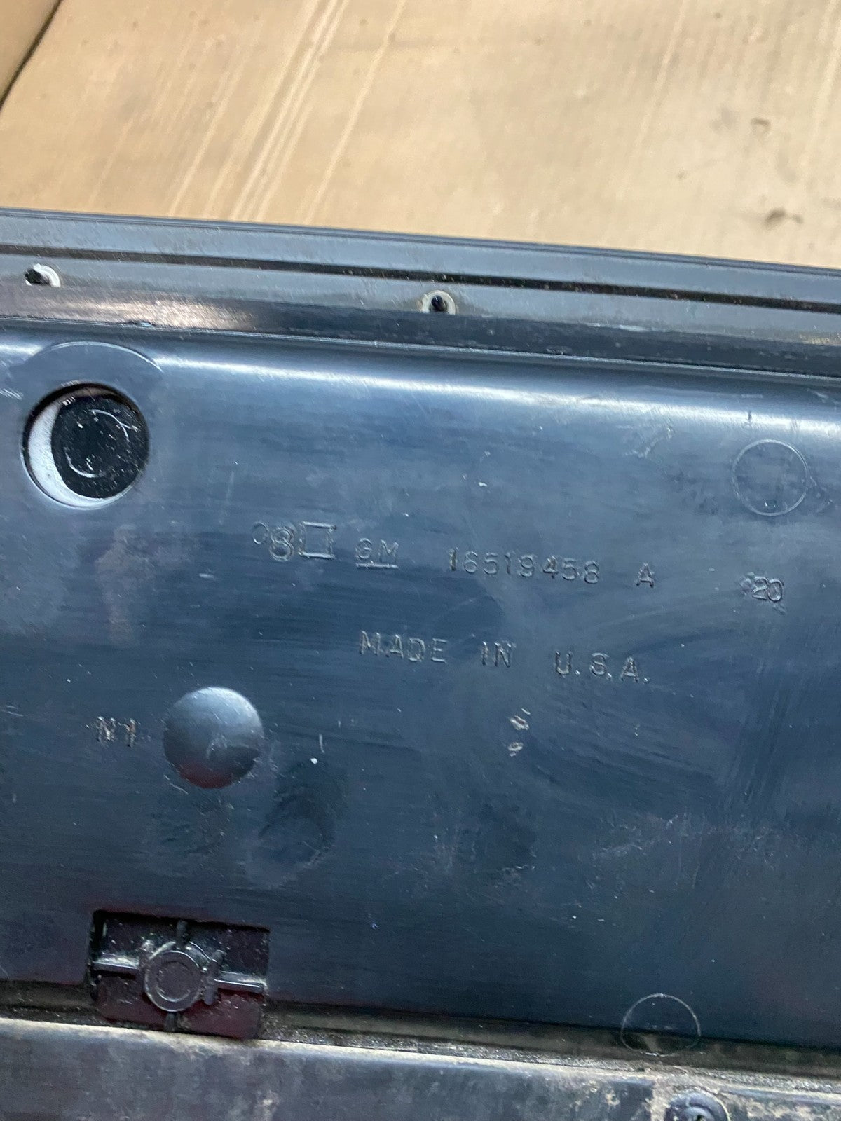 1995 to 1999 Oldsmobile Aurora Rear Trunk Center Panel W2080 DG10