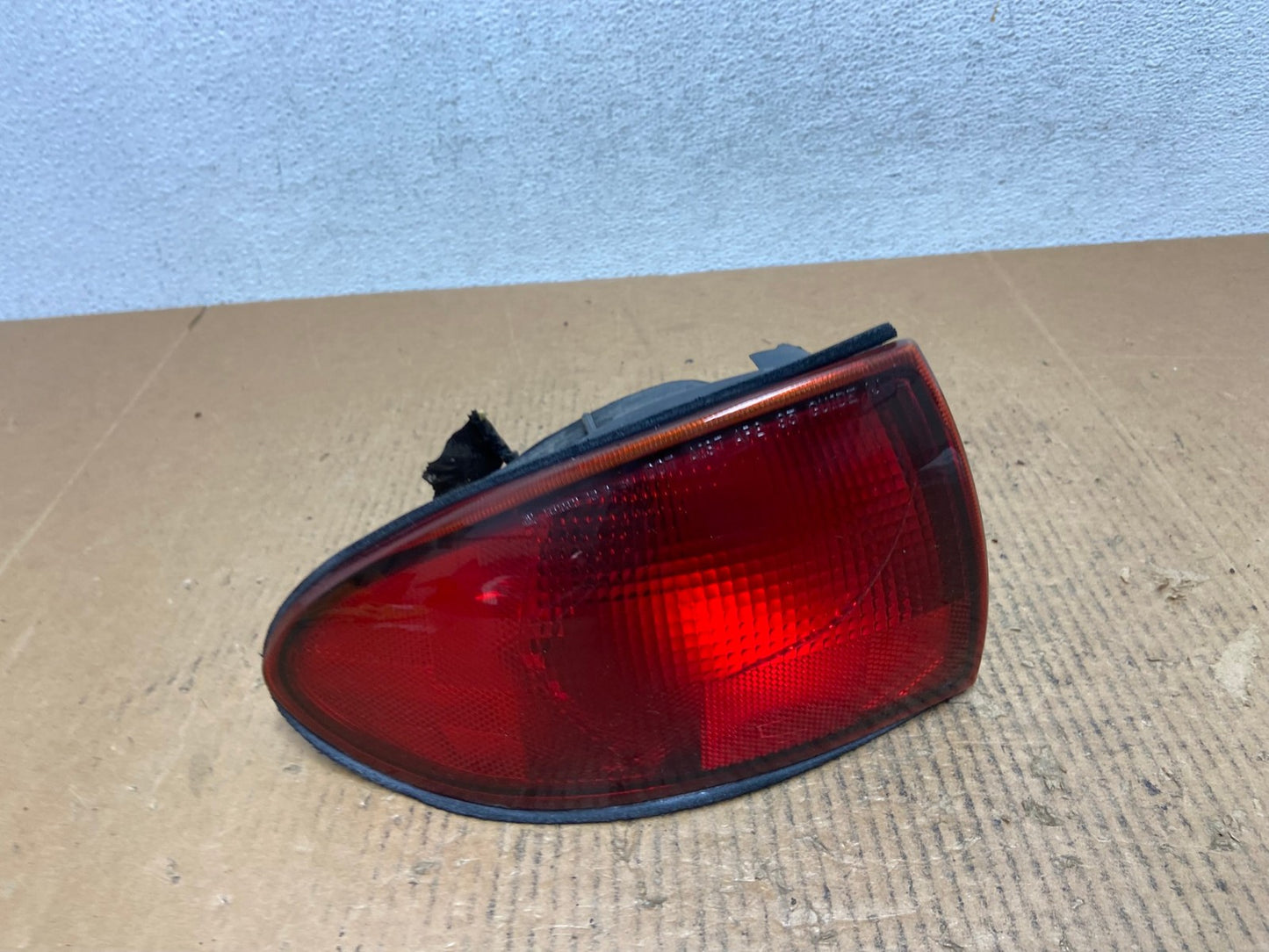 1997 1998 1999 Chevrolet Cavalier Left Driver LH Tail Light AE1581 LK0