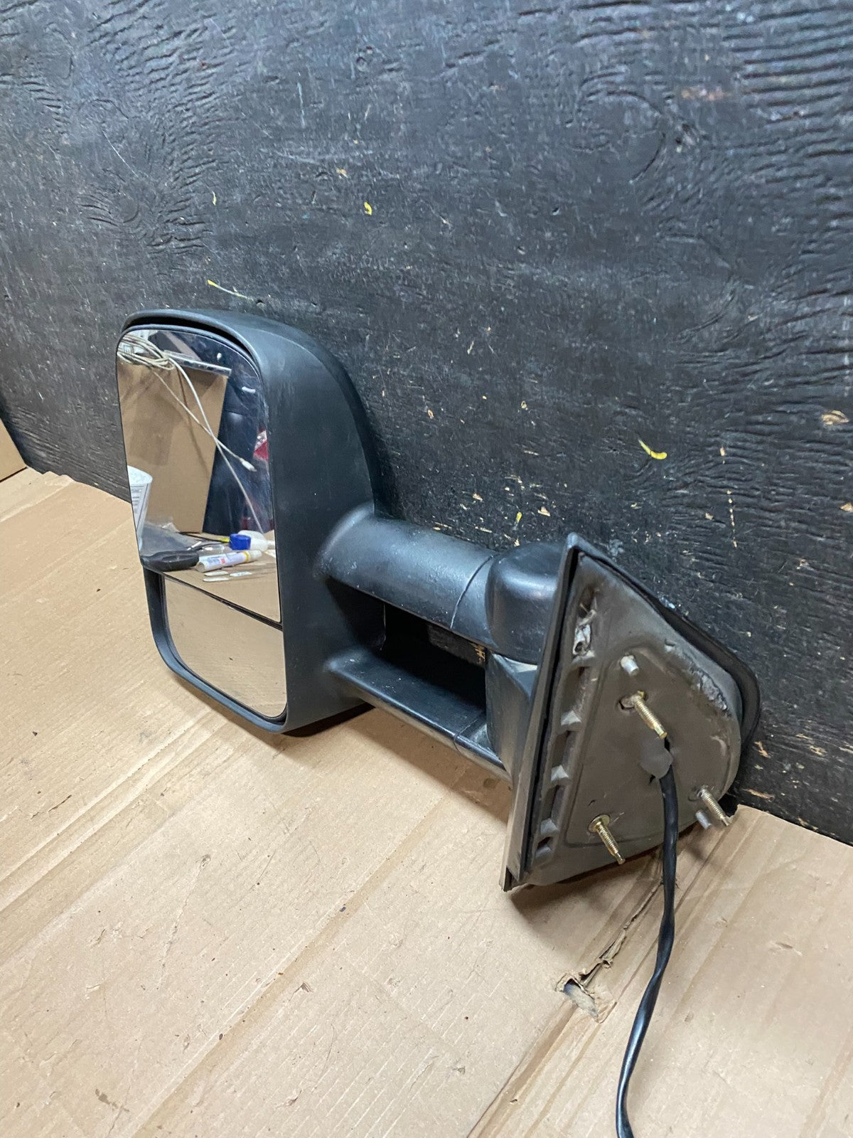 2007 - 2013 Chevrolet Silverado Sierra Left Driver LH Mirror OEM W722 MS11