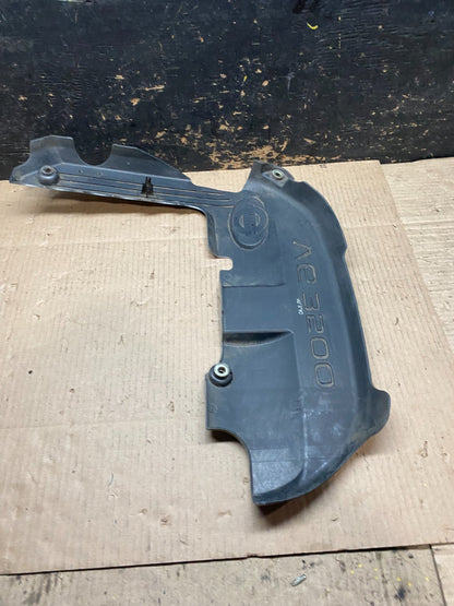 2001 to 2004 Nissan Pathfinder Engine Cover Ornament W5764 DG7