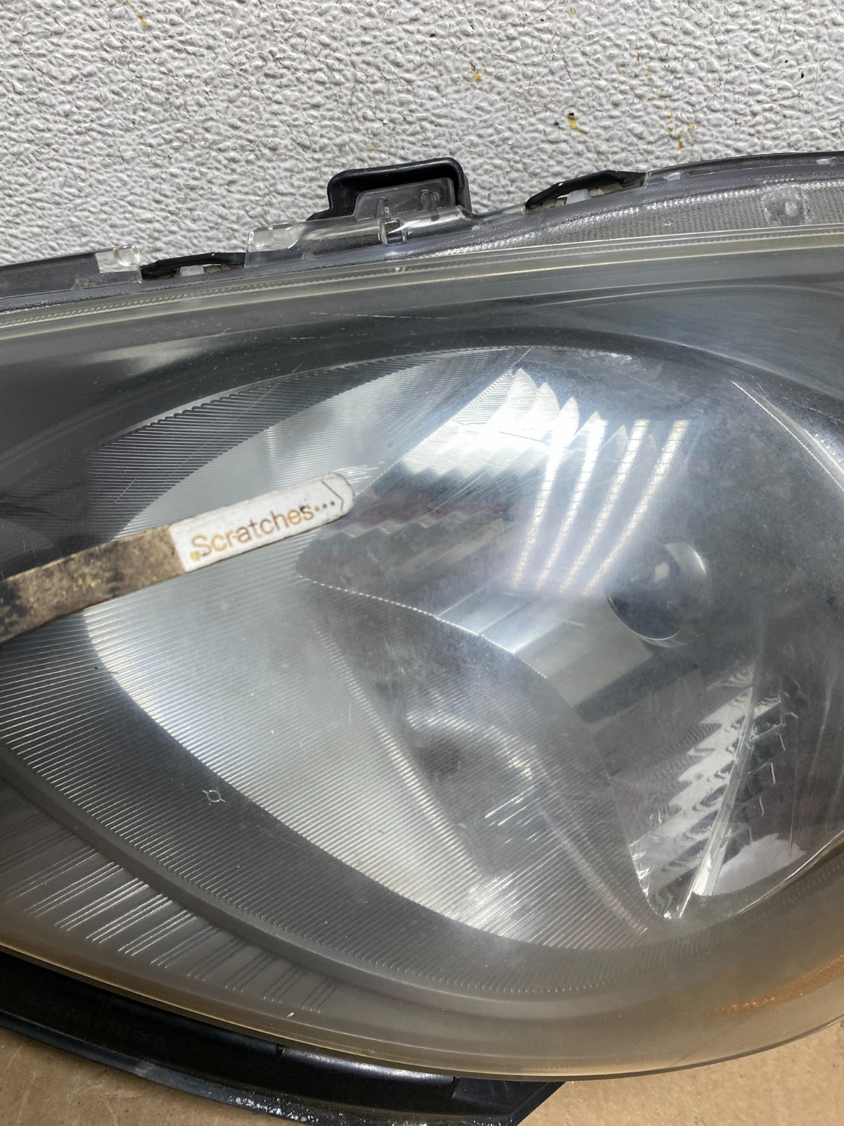 2009 to 2013 Honda Fit Left Driver LH Side Headlight Halogen AI1229 DW3