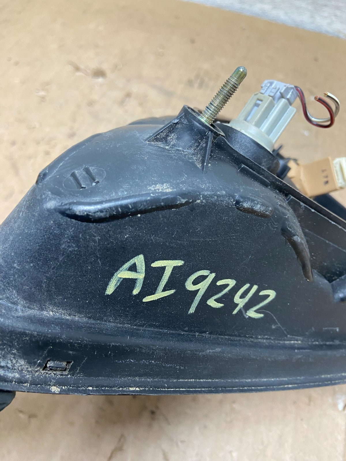2000-2003 Lexus Rx300 Left Driver Lh Side Rear Inner Tail Light AI9242 LK8
