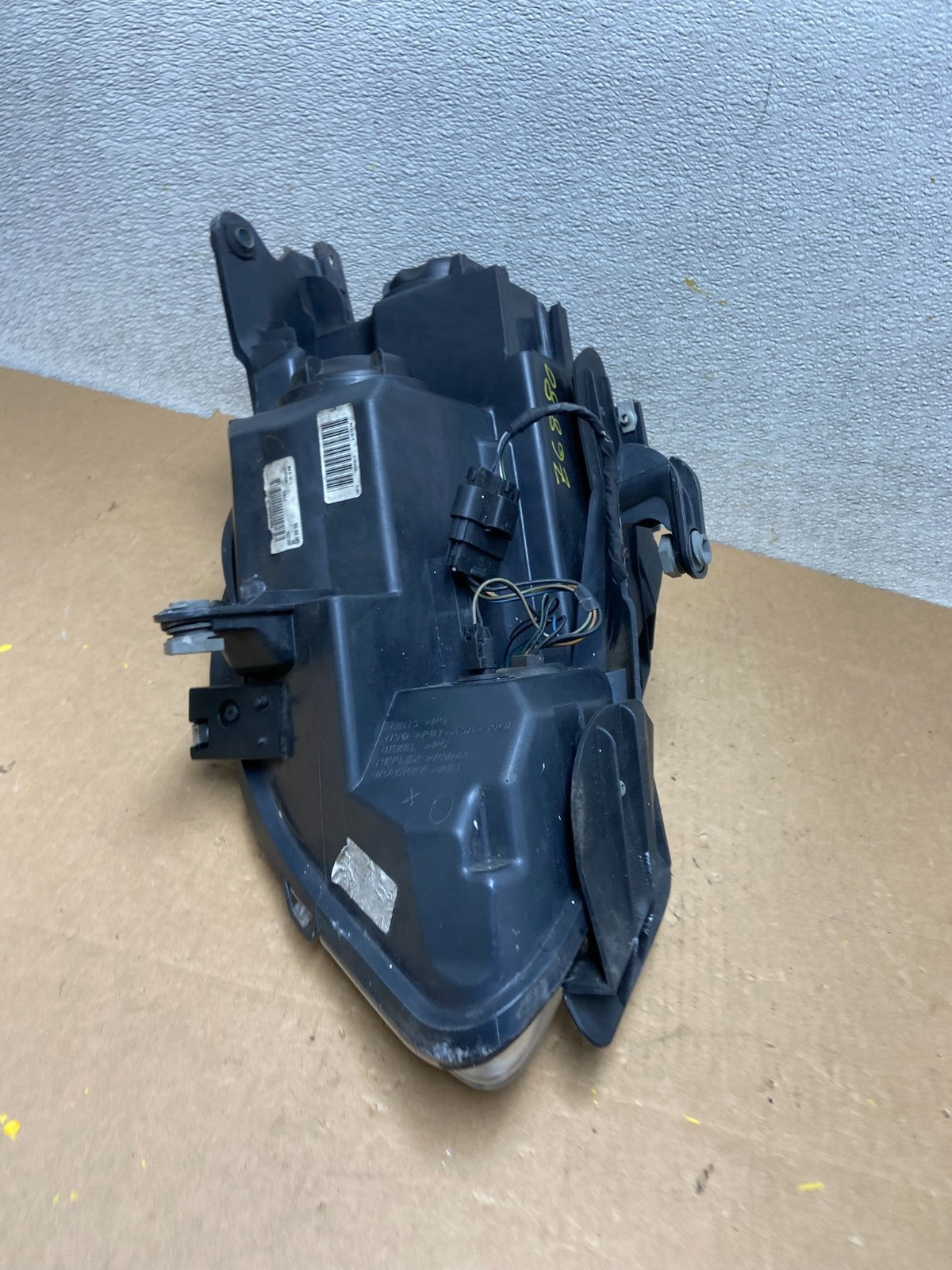 2007-2012 Gmc Acadia Halogen Headlight Right Passenger Side Oem Z6880 DW9