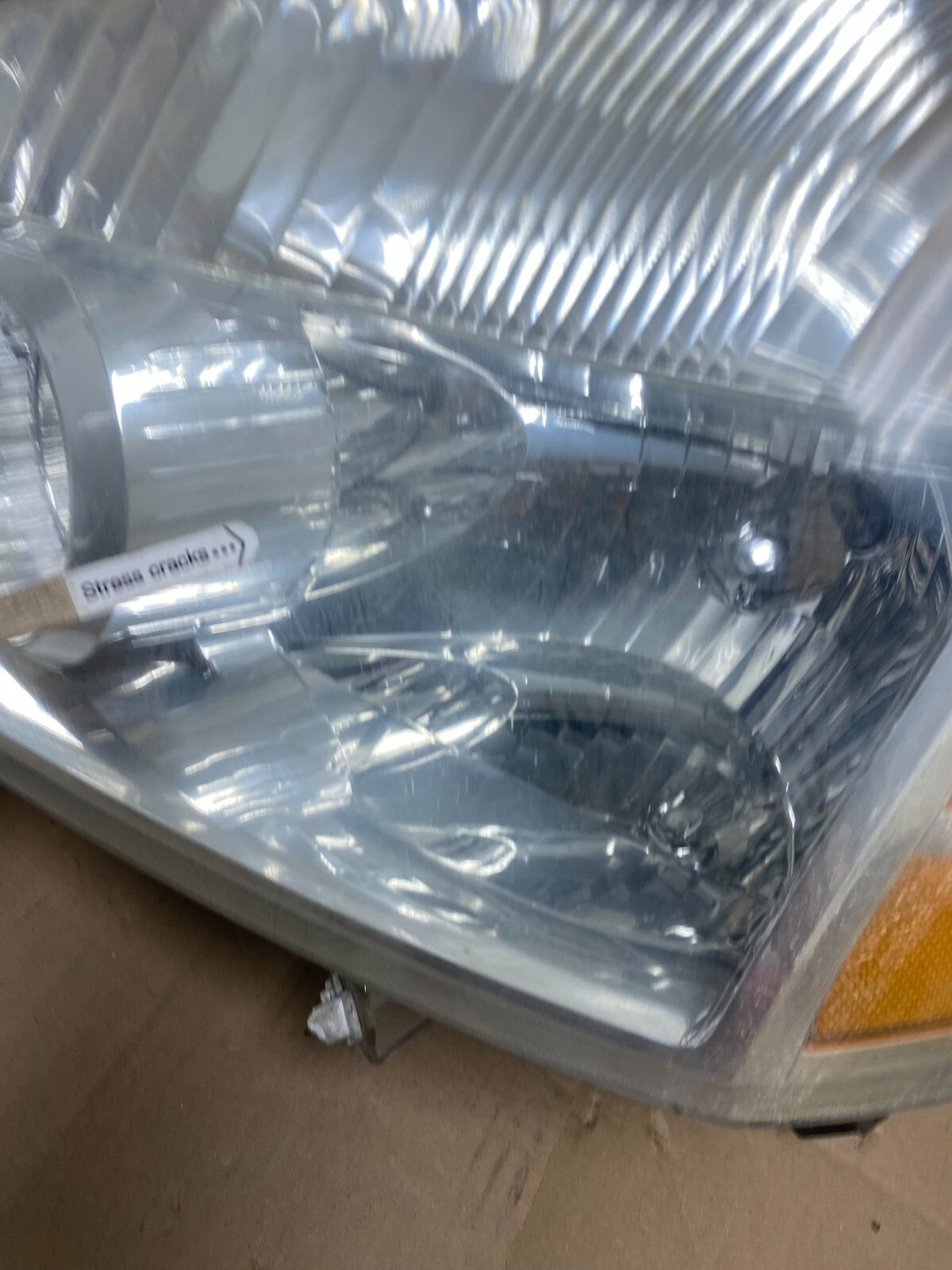 2004 to 2007 Nissan Armada Left Driver Lh Side Headlight Halogen M4621 DW9