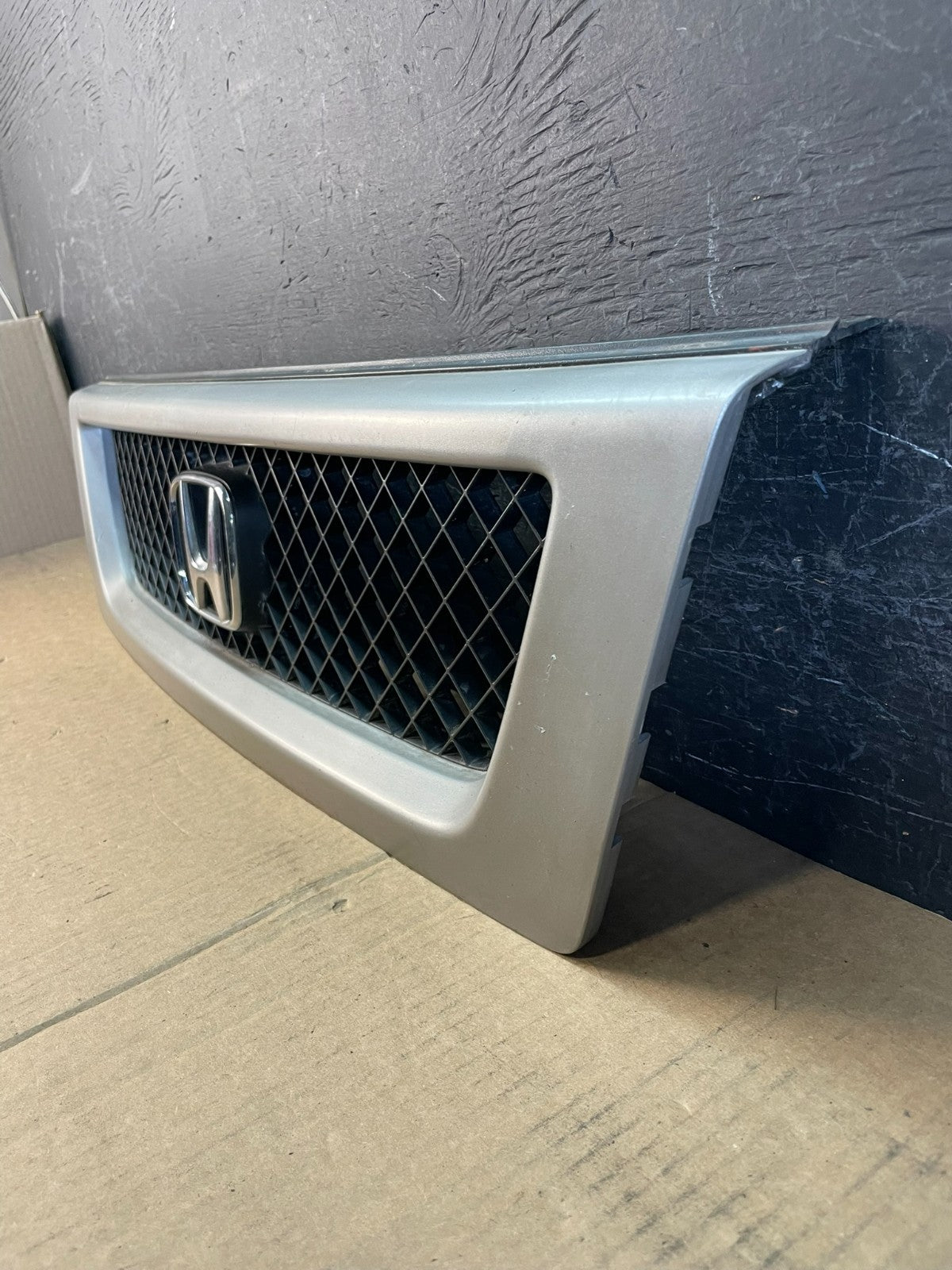 2003 2004 2005 2006 Honda Element Front Upper Grill Grille AD0250 DG1
