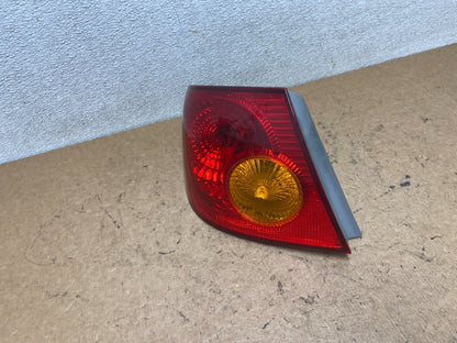 2003 to 2005 Toyota Corolla Left Driver Lh Side Tail Light S9404 DW1