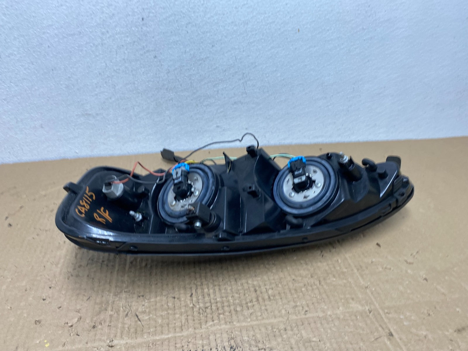 2004 to 2008 Pontiac Grand Prix Right Passenger Black Headlight AC4101 DW5