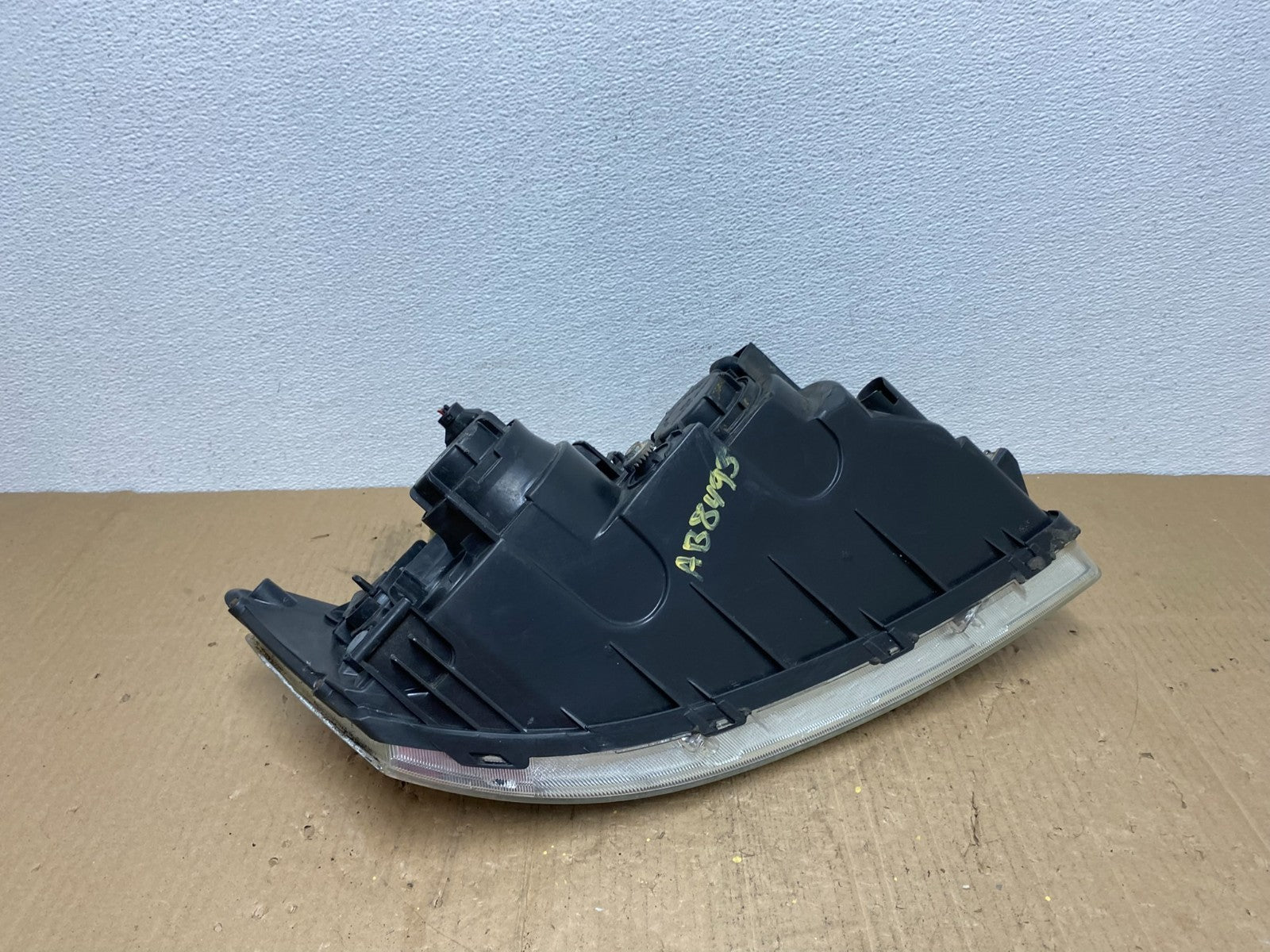2006 to 2008 Hyundai Sonata Left Driver LH Side Headlight Halogen AB8495 DW7