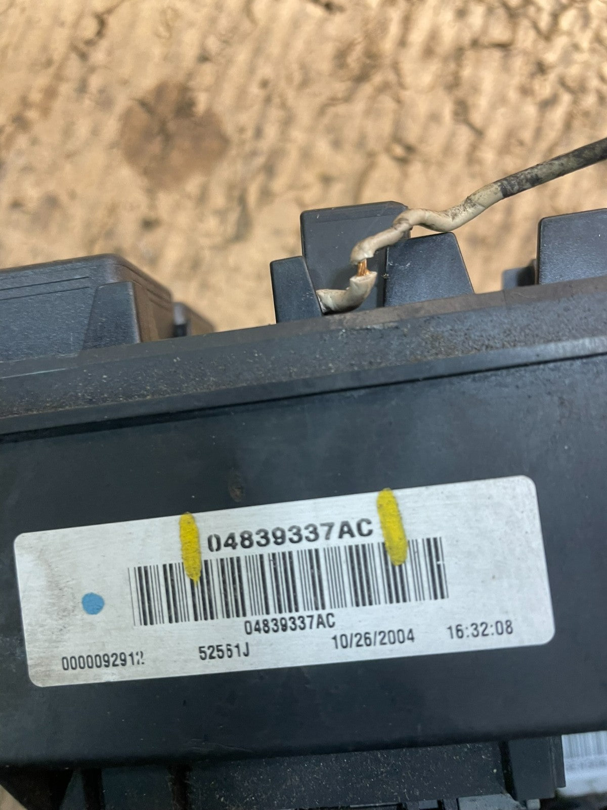 2005 Jeep Grand Cherokee Fuse Box BCM Body Control Module U9555 DG7