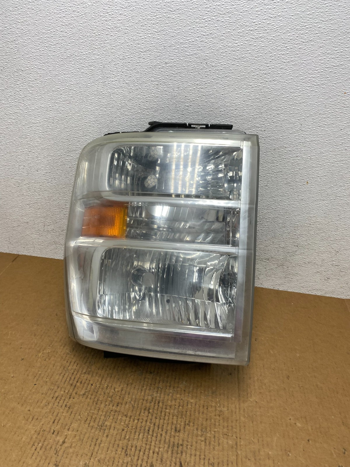 2008-2014 Ford Econoline E150 E250 E350 Right Passenger Headlight AE0307 DW0