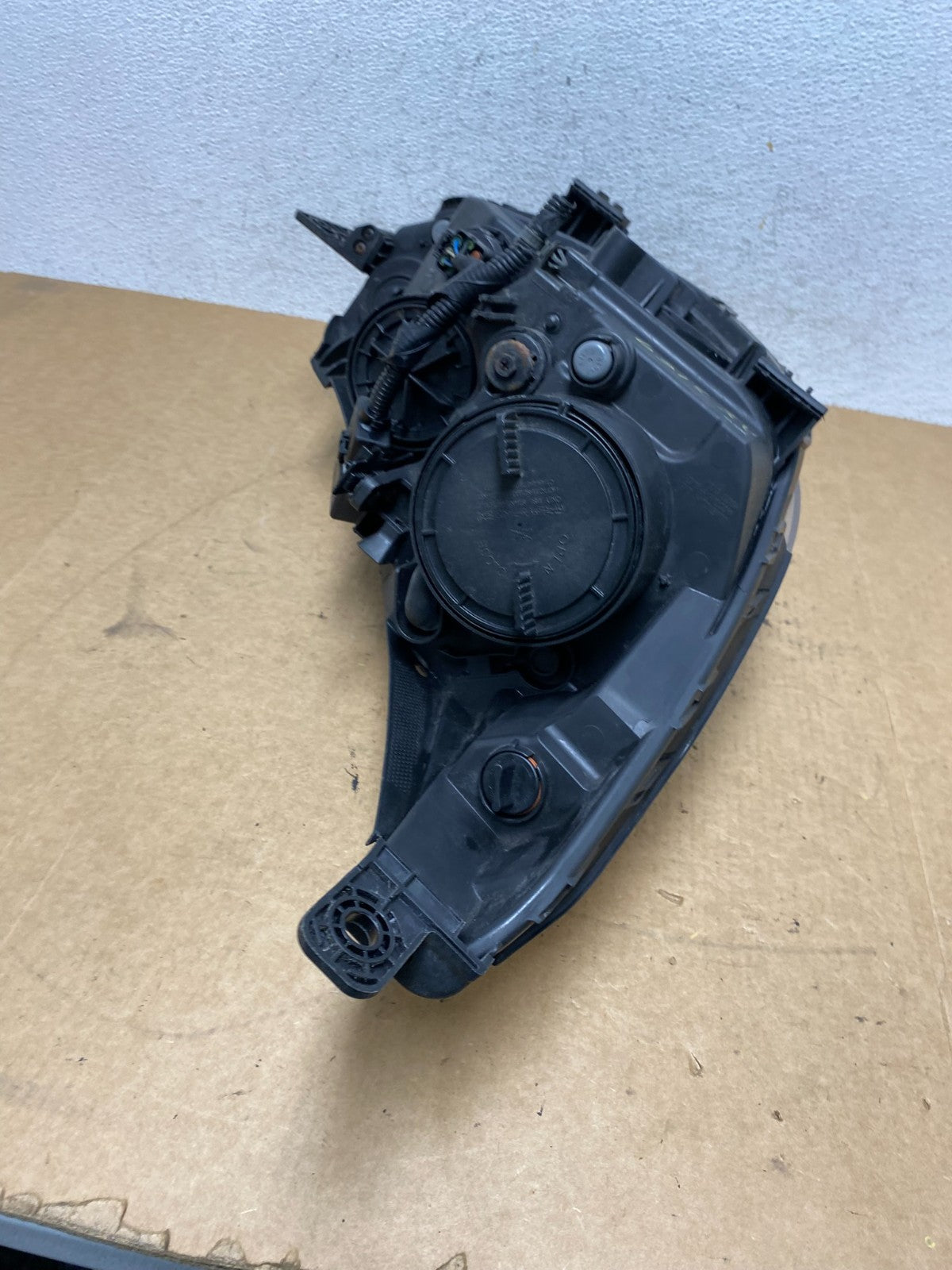 2014 - 2018 Kia Soul Left Driver LH Projector Halogen Headlight AE3169 DG8