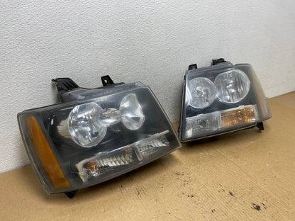 2007 to 2013 Chevrolet Suburban Tahoe Left+Right Set Headlights AG2086 LK2